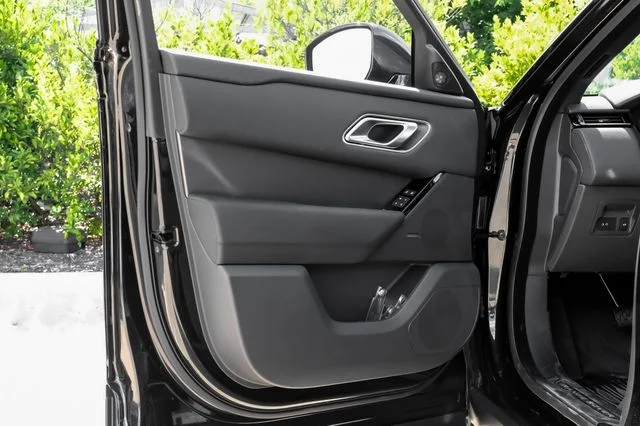New 2026 Black Land Rover S image 48