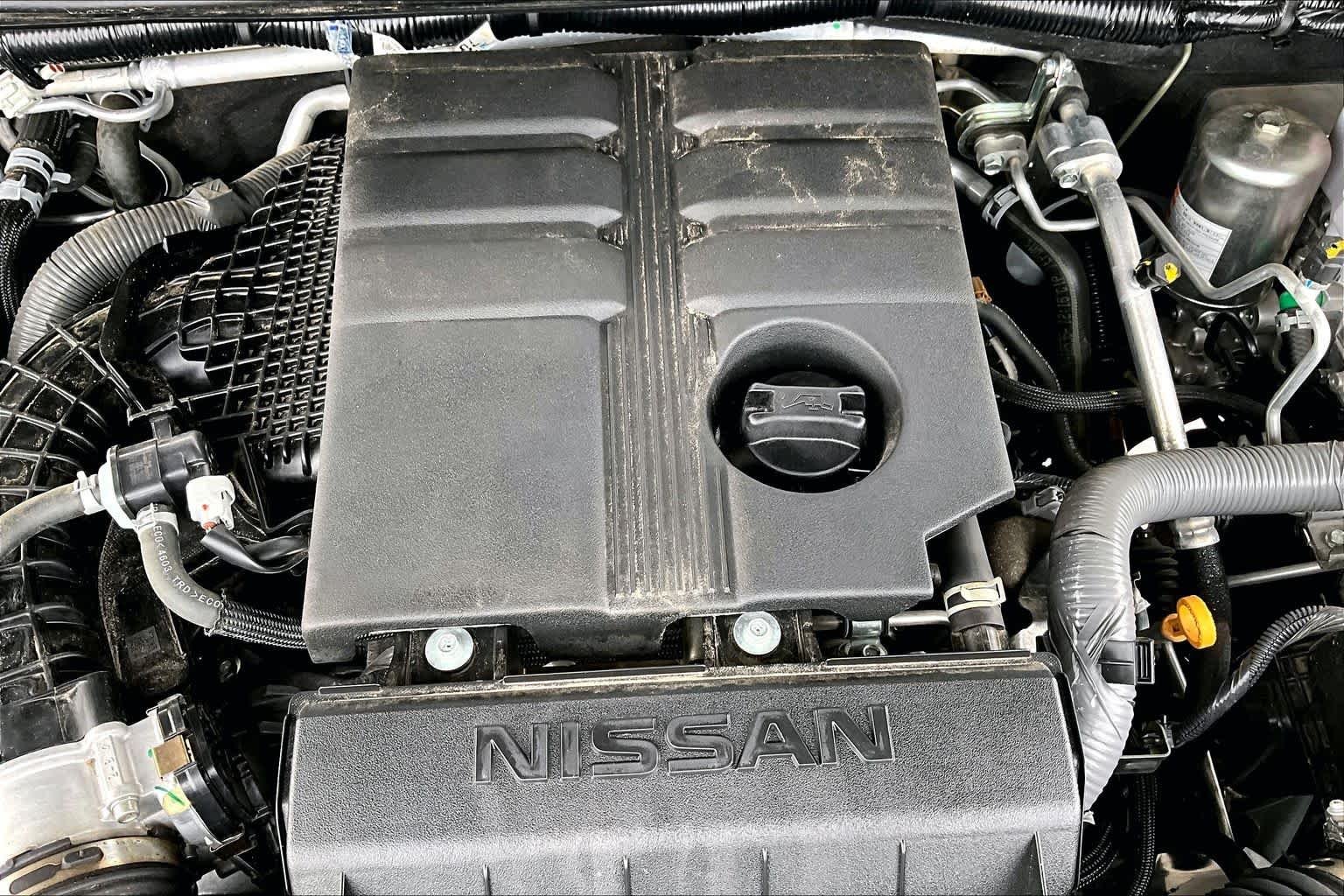 Used 2025 Glacier White Nissan SV image 30