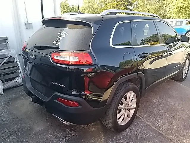 Used 2015 Black Jeep Limited image 24