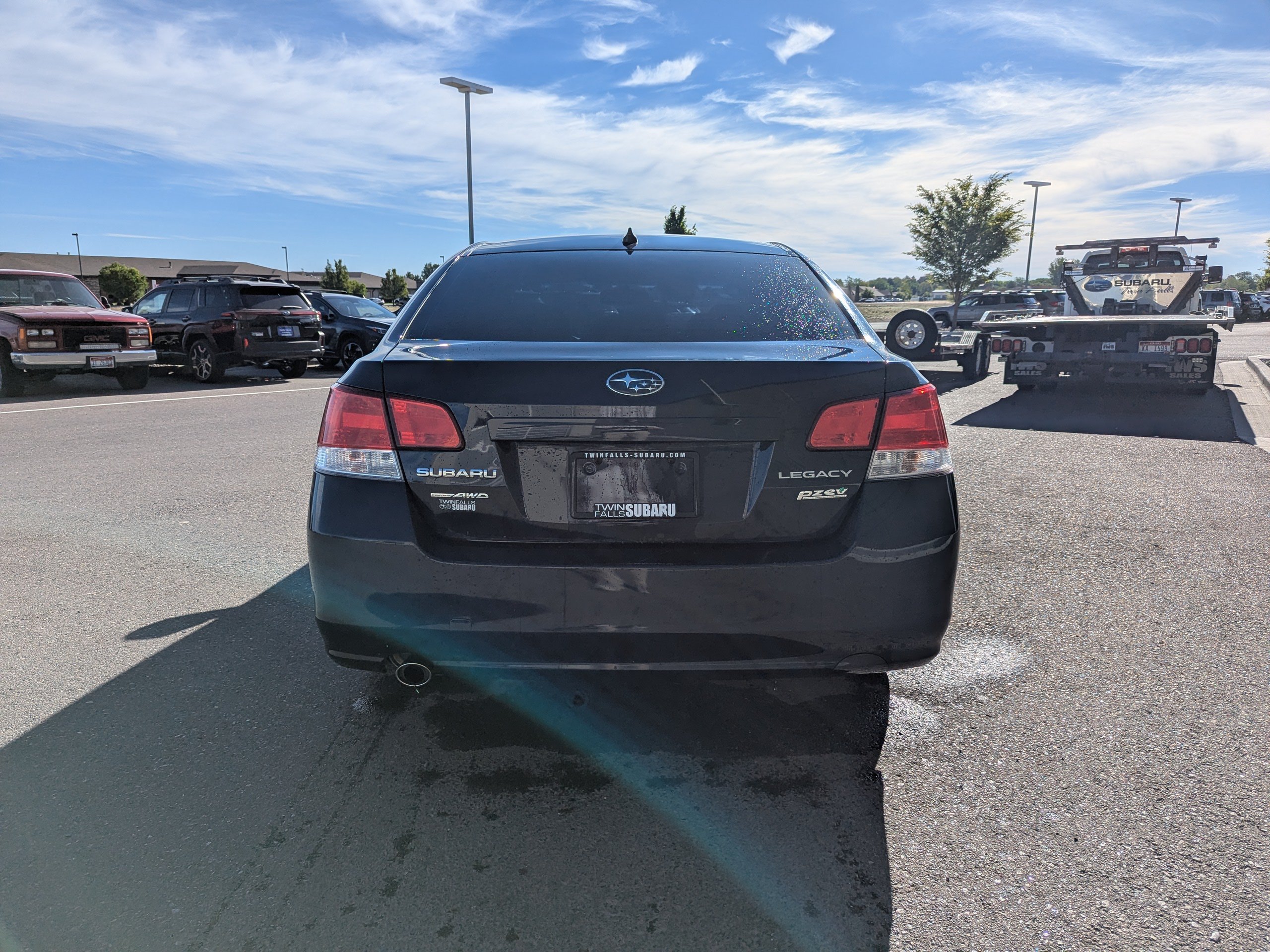 Used 2014 Deep Indigo Pearl Subaru 2.5i Premium image 6