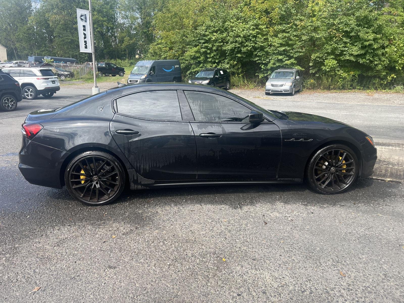 Used 2023 Nero Ribelle Metallic Maserati Modena Q4 image 2