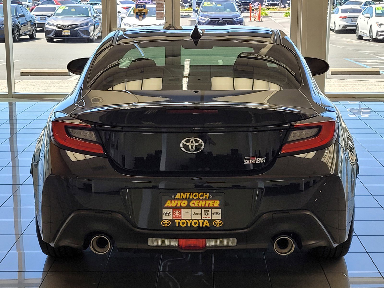 Certified Used 2023  Toyota BASE image 5