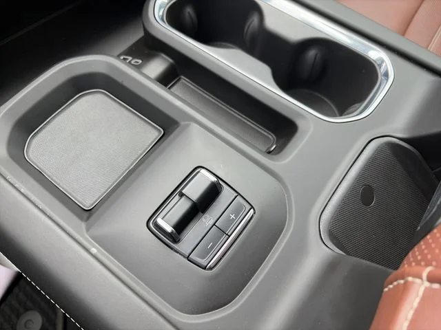 Used 2024 White GMC Denali Ultimate image 28