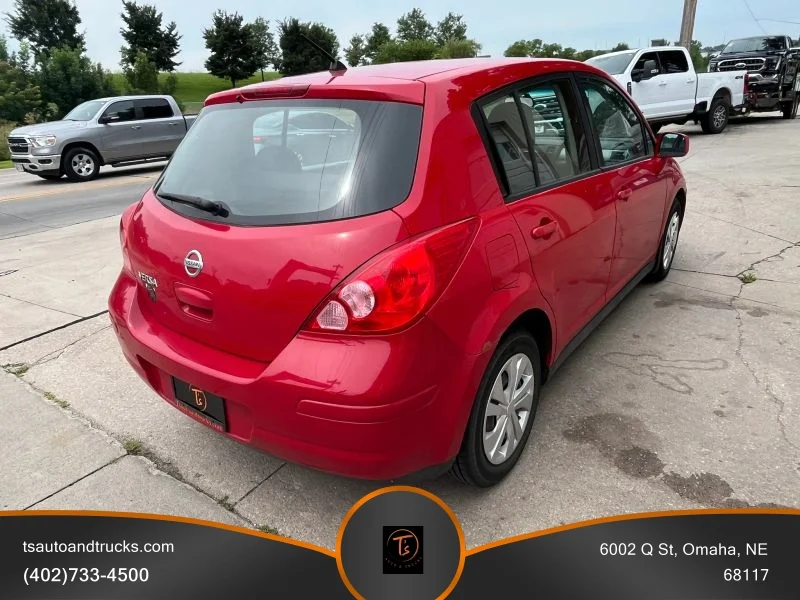 Used 2008 Red Nissan S Hatchback 4D image 8