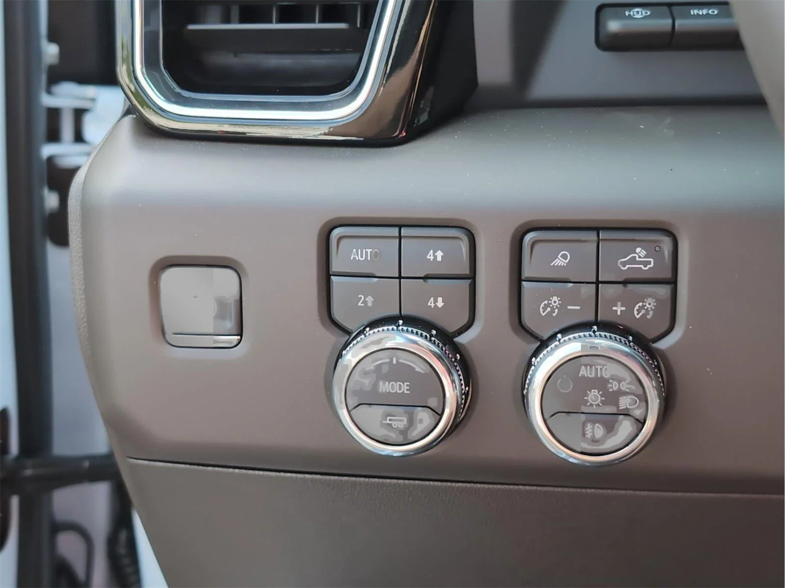 New 2026 Glacier White Tricoat GMC Denali image 20
