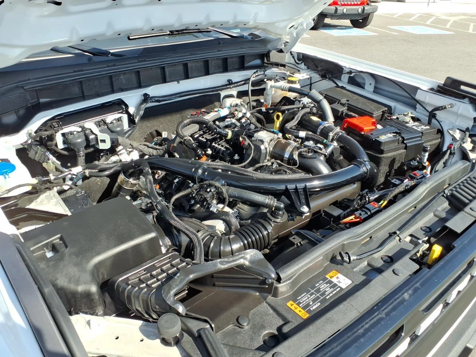 Used 2025 Oxford White Ford Outer Banks image 29