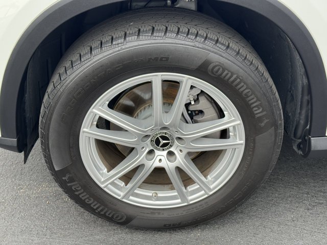 Certified Used 2023 Polar White Mercedes-Benz GLC 300 image 15