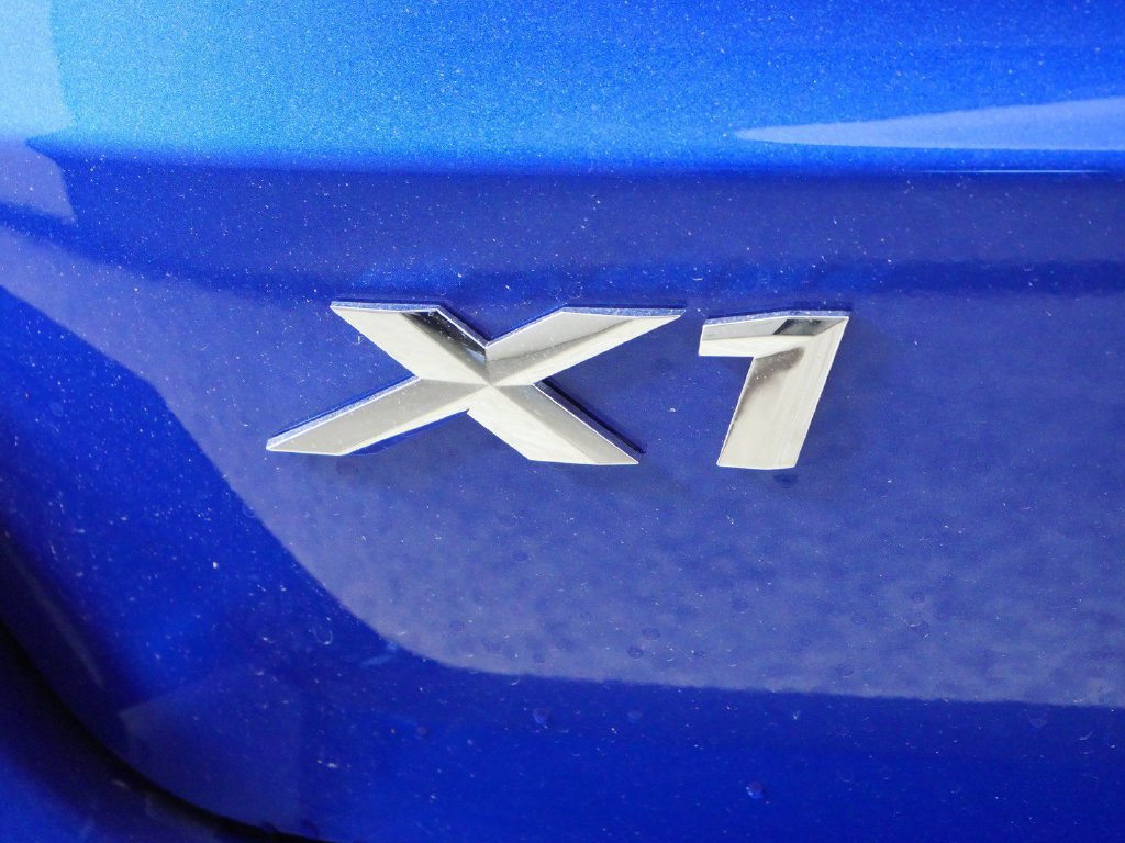 New 2027 Portimao Blue Metallic BMW xDrive28i image 12