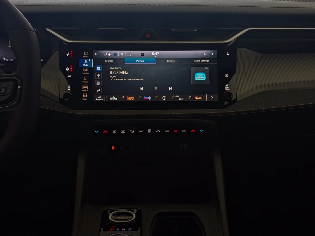 New 2026 Black Jeep Laredo - - 4x4 - 1.6L Turbo Hybrid - Uconnect 5 w/ 12.3 Screen & More! image 20