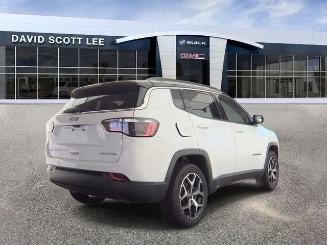 Used 2025 White Jeep Limited image 2