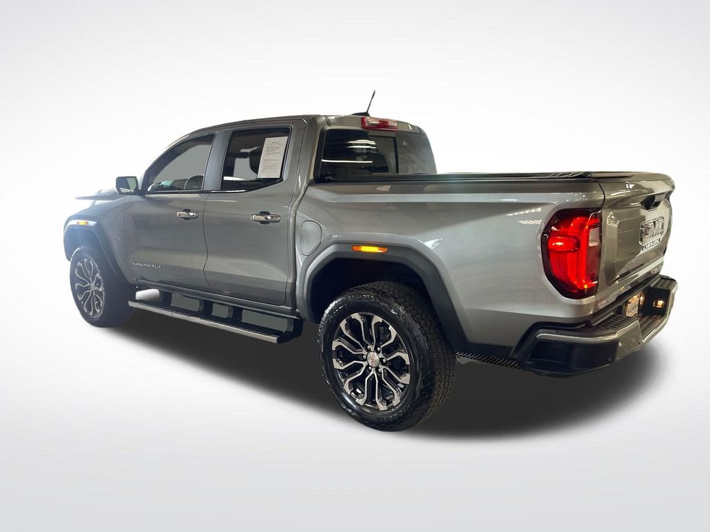 Used 2024 Silver GMC Denali image 3