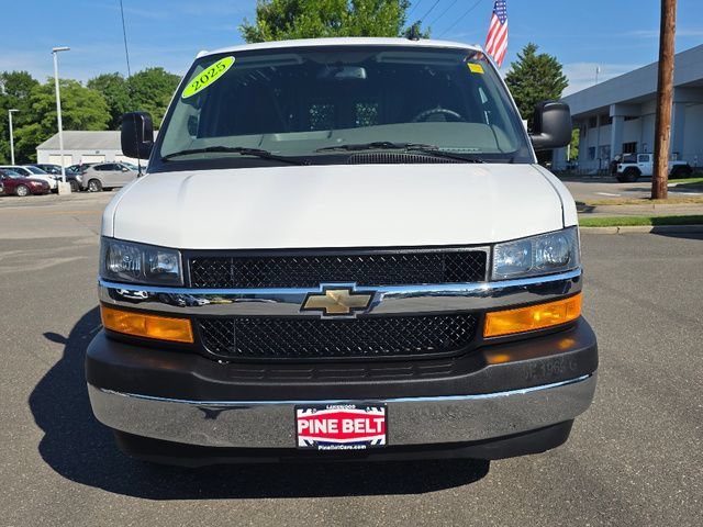 2025 Chevrolet Express Cargo Work Van - Photo 12
