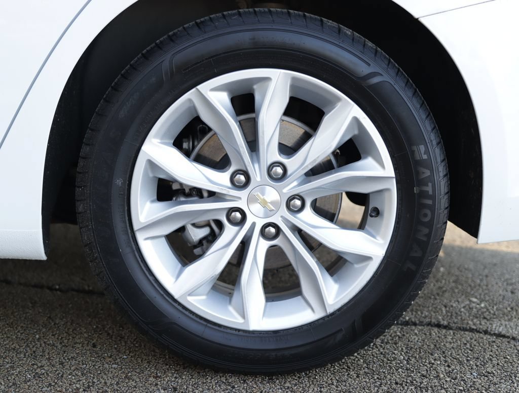 Used 2023 Summit White Chevrolet LT image 34