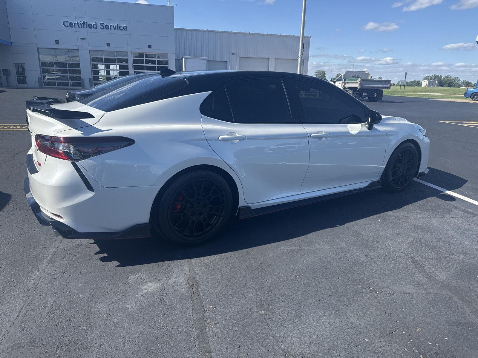 Used 2022 Wind Chill Pearl w/Midnight Black Metallic Roof Toyota TRD image 2
