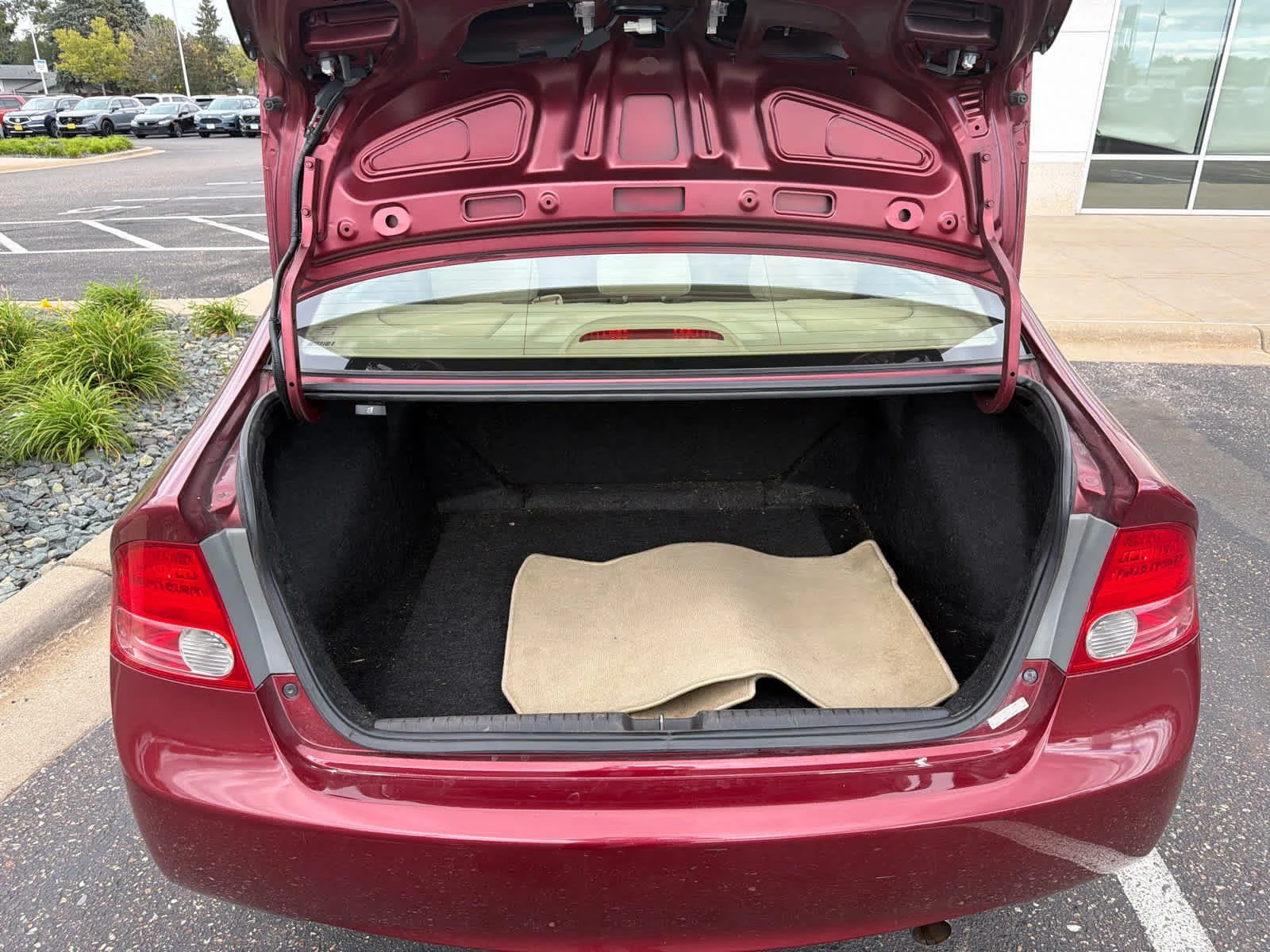 Used 2008 Red Honda LX image 8