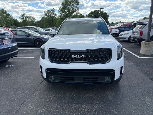 Used 2024 White Kia SX-Prestige X-Pro image 3