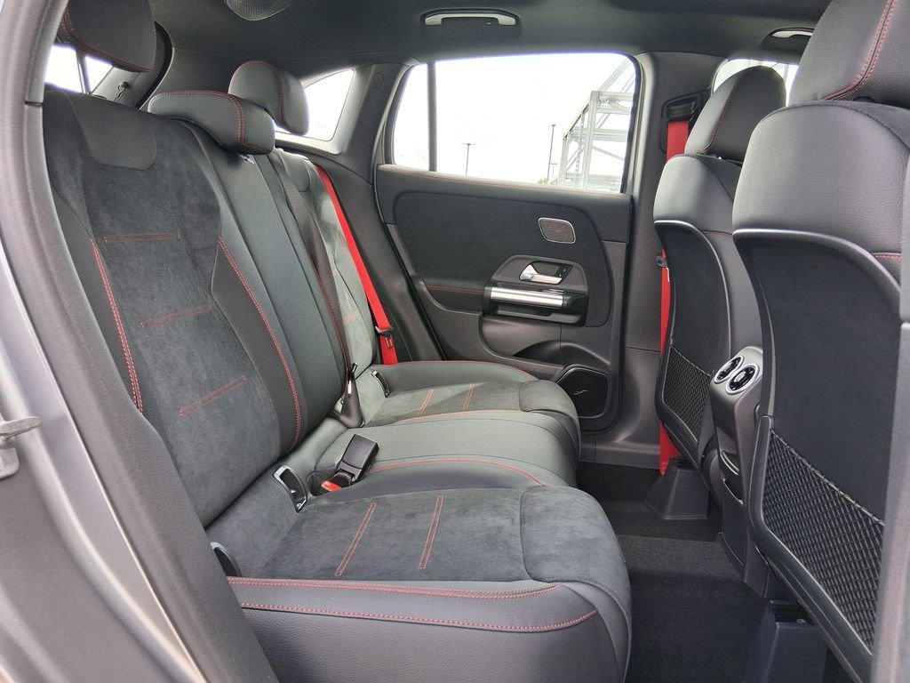 New 2026 MANUFAKTUR Mountain Grey Magno Mercedes-Benz AMG® GLA 35 4MATIC® SUV image 55