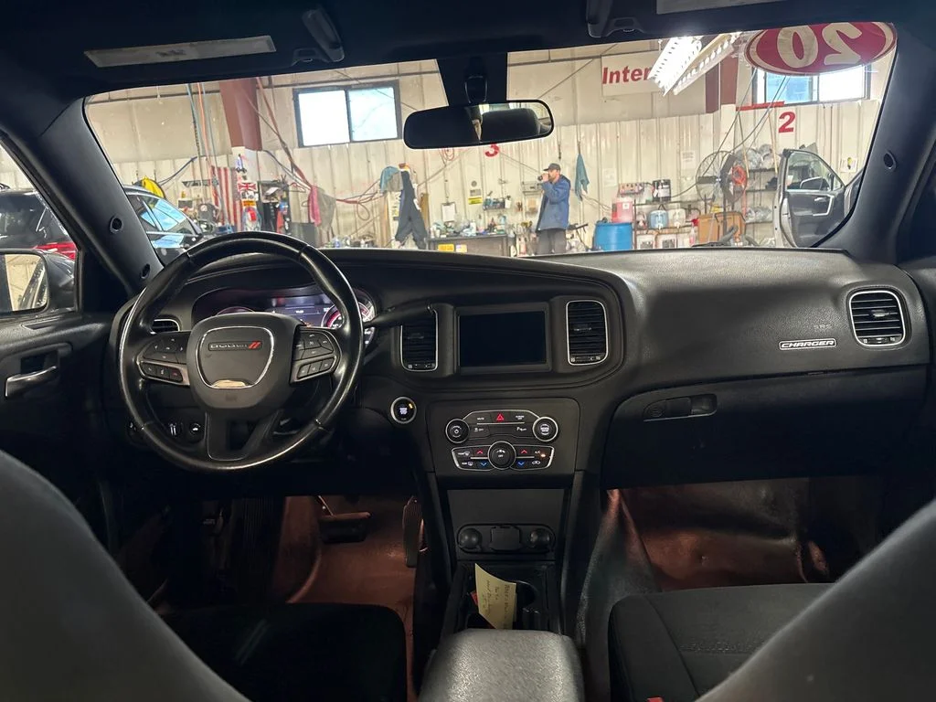 Used 2020 Gray Dodge Police image 18