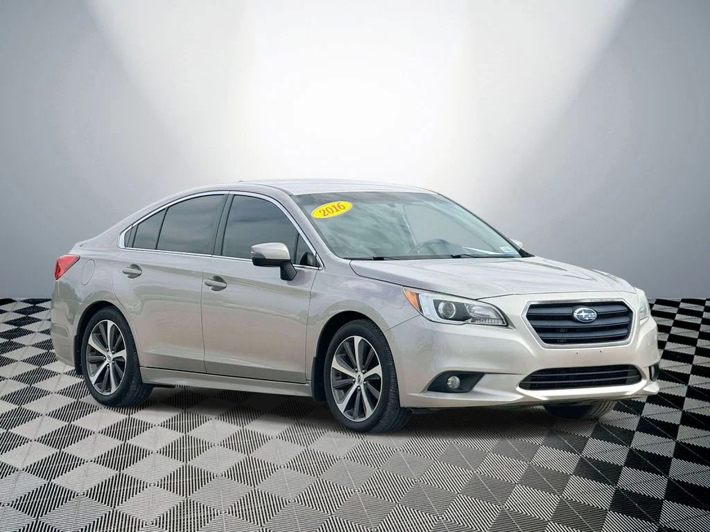 Used 2016 Gray Subaru 2.5i image 4