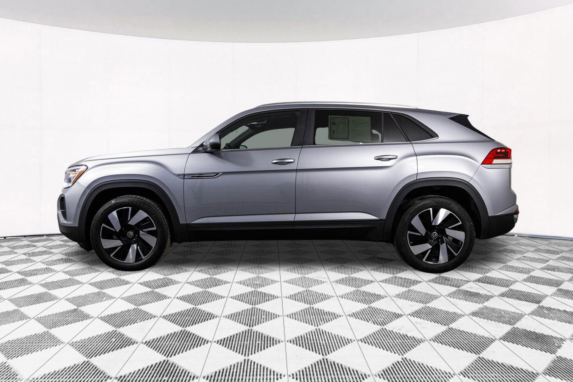 2025 VOLKSWAGEN ATLAS CROSS SPORT - Image 9