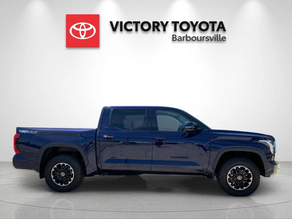 Used 2022  Toyota SR5 image 6