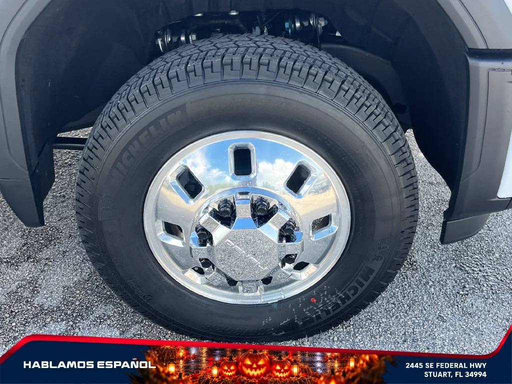 New 2026 Glacier White Tricoat GMC Denali DRW image 21