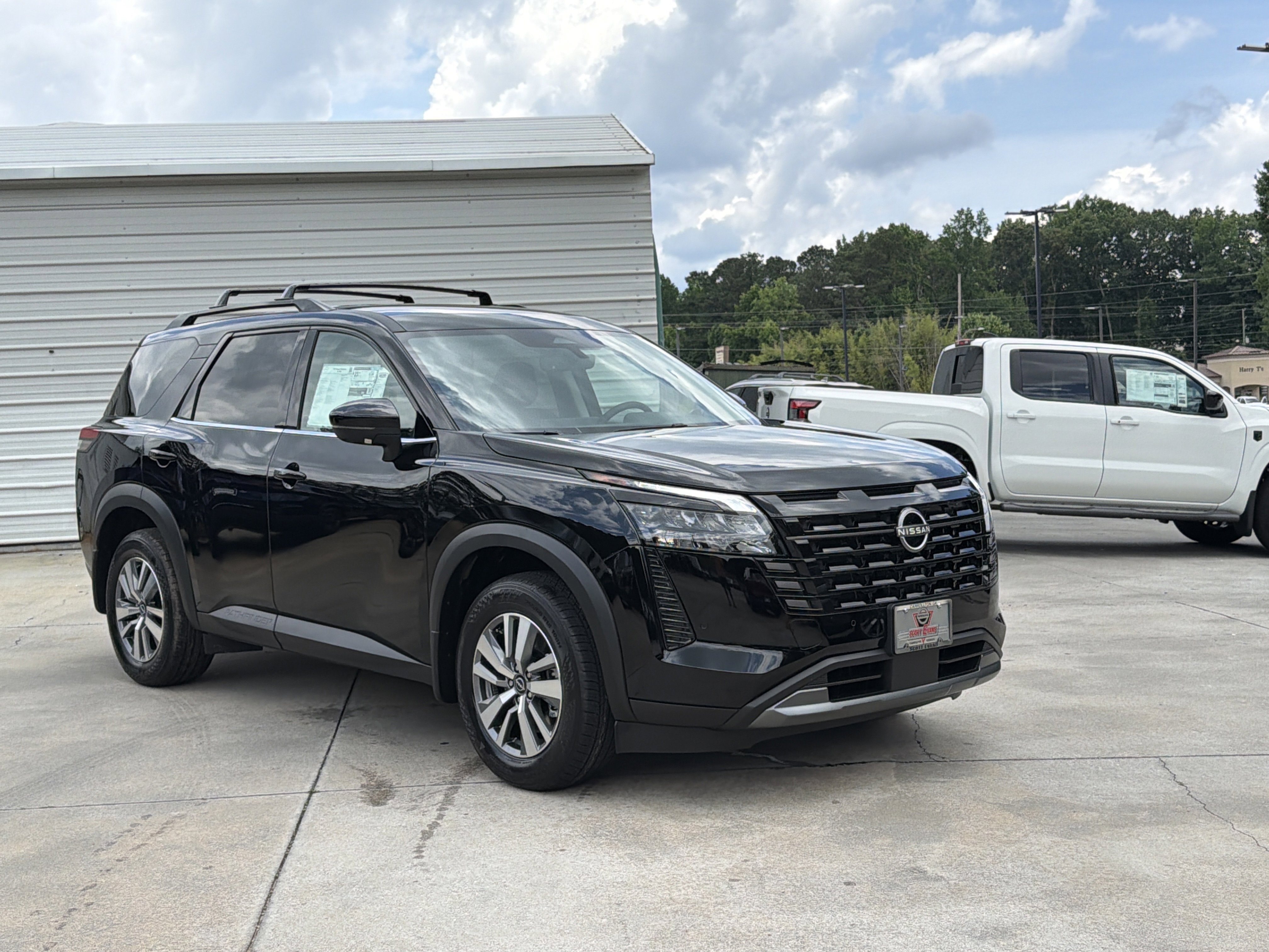 New 2026 Super Black Nissan SL image 2