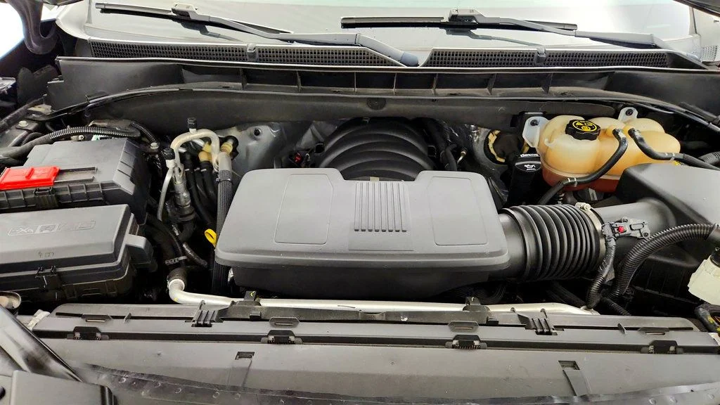 Used 2023 Black Raven Cadillac 4WD 4dr Sport w/ Touring Pkg, Super Cruise & Rear Entertainment image 30