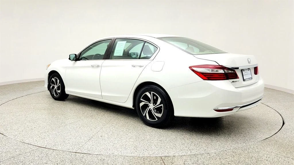 Used 2017 White Orchid Pearl Honda LX CVT image 7