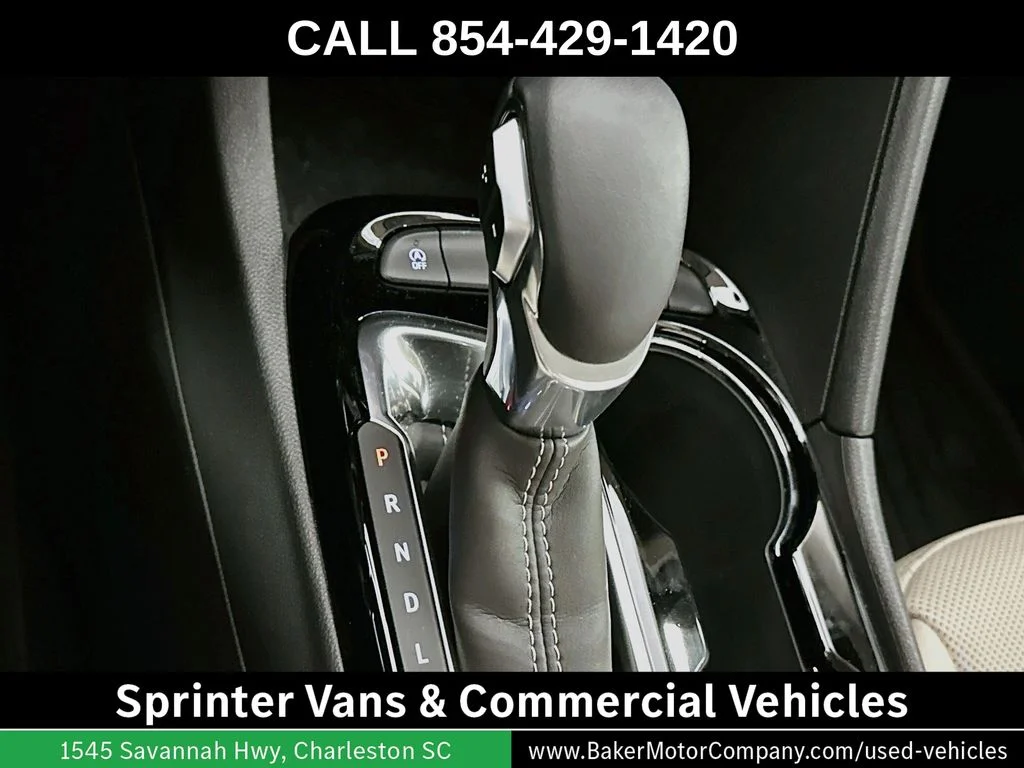 Used 2025 White Buick Avenir image 18
