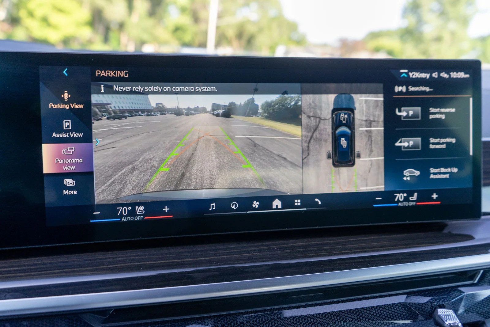 Used 2024  BMW xDrive40i image 22