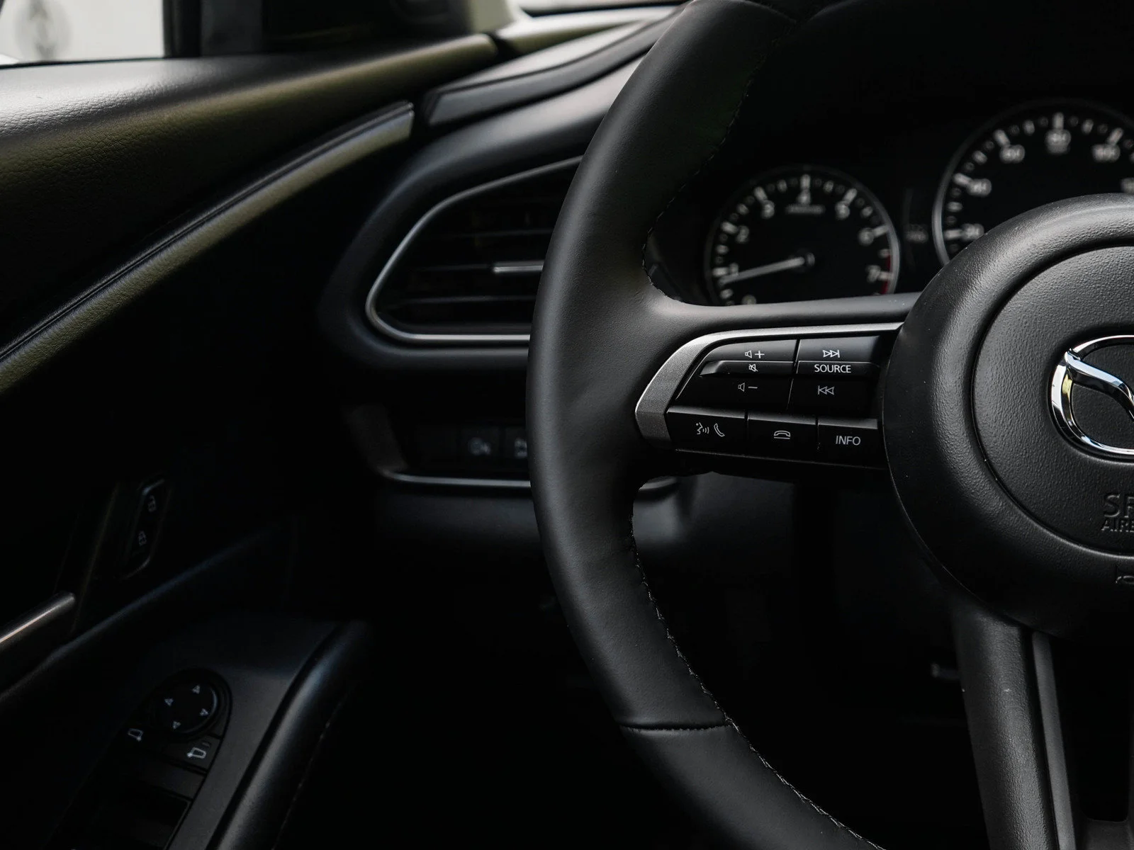 New 2026 Jet Black Mica Mazda 2.5 S Preferred AWD image 21