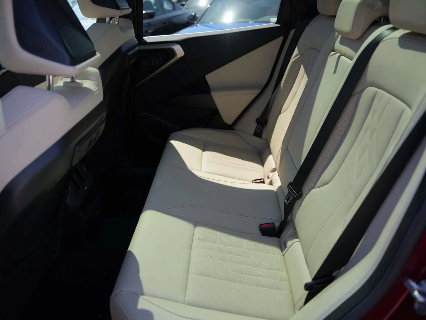 Used 2025 Vegas Red Metallic BMW 30 xDrive Sports Activity Vehicle image 13