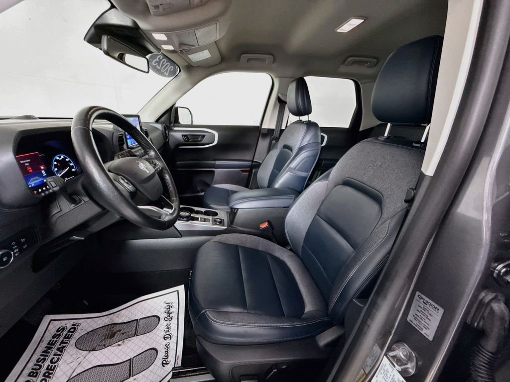 Used 2023 Gry Ford Outer Banks image 2