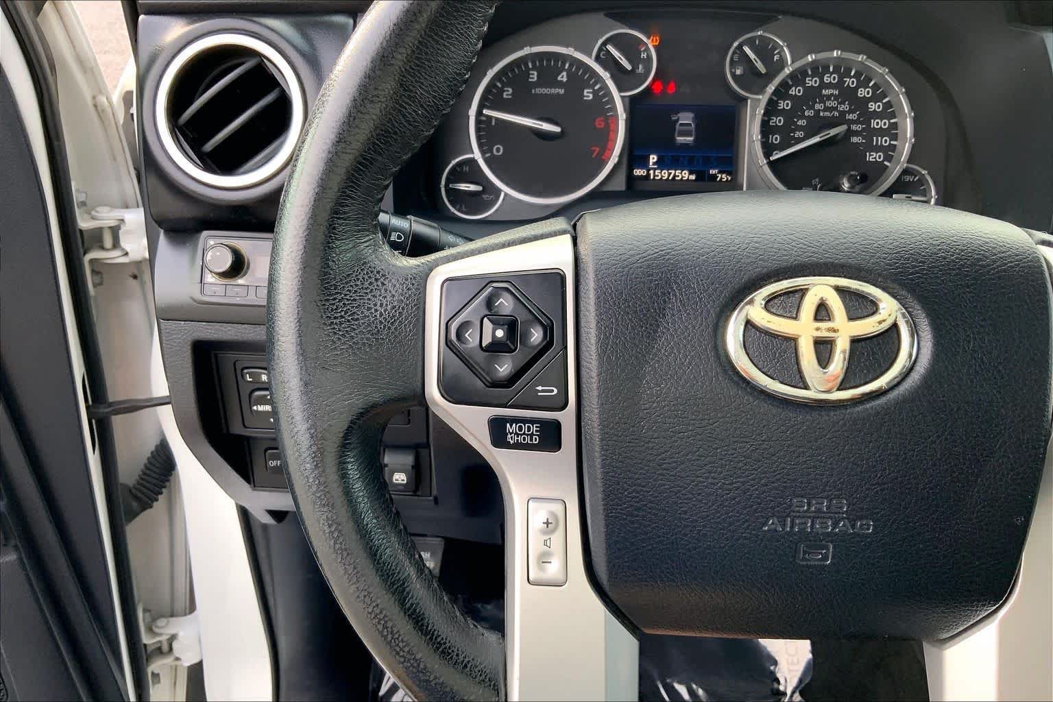 Used 2016 Super White Toyota Platinum image 21