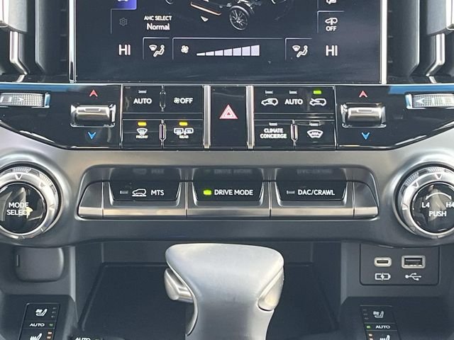 2024 Lexus LX Luxury - Photo 17