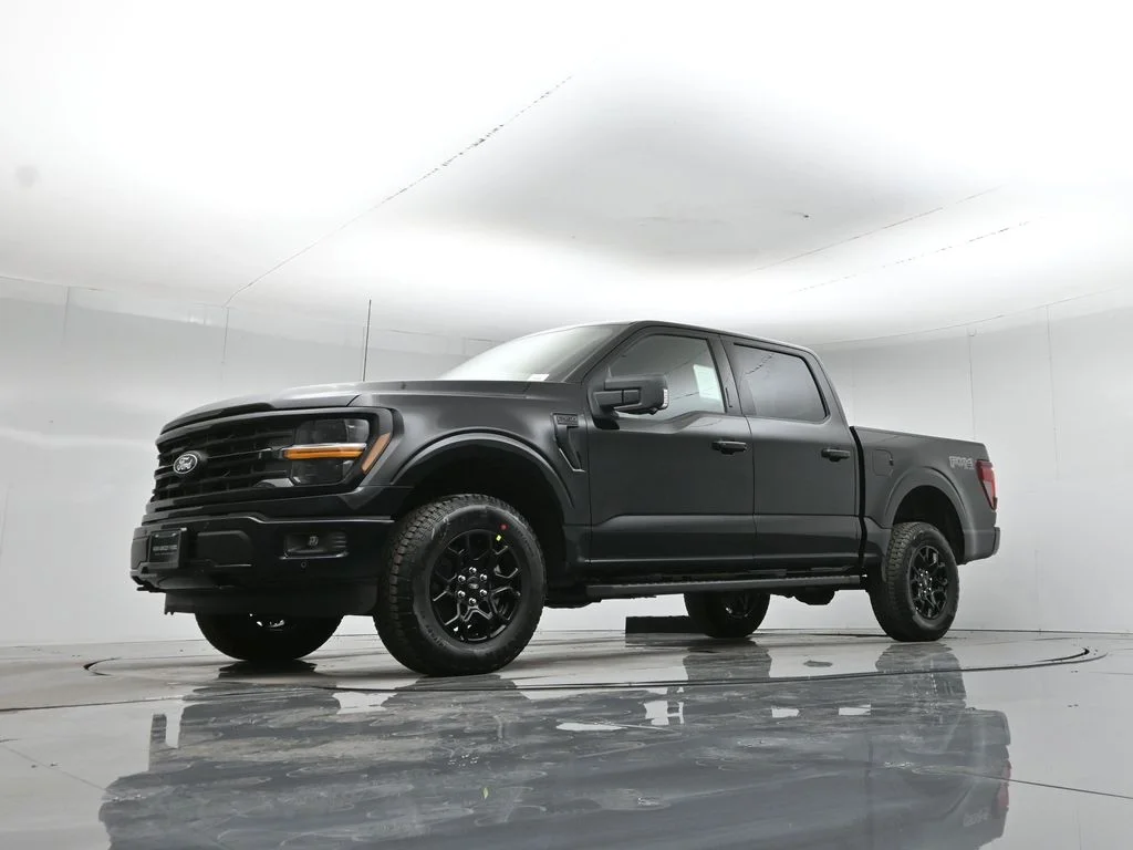 New 2026 Agate Black Metallic Ford XLT image 49