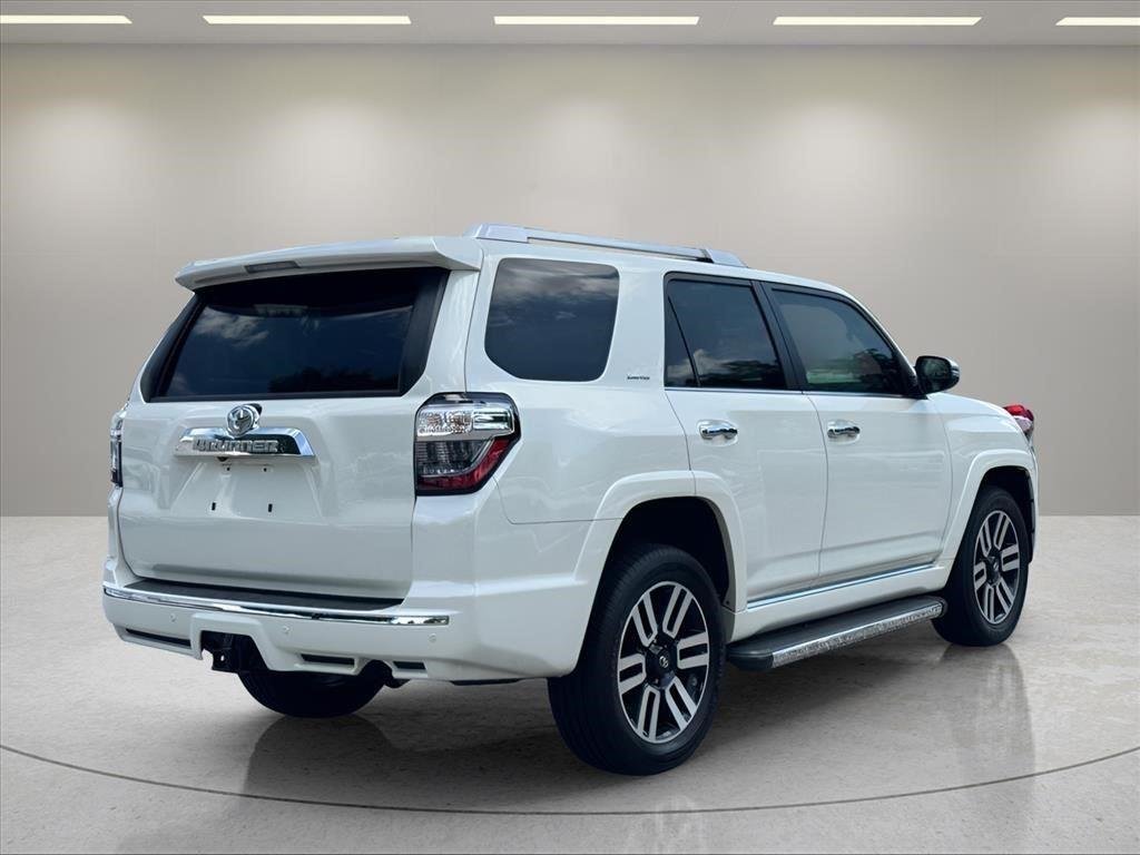 Used 2022 Blizzard Pearl Toyota Limited image 5