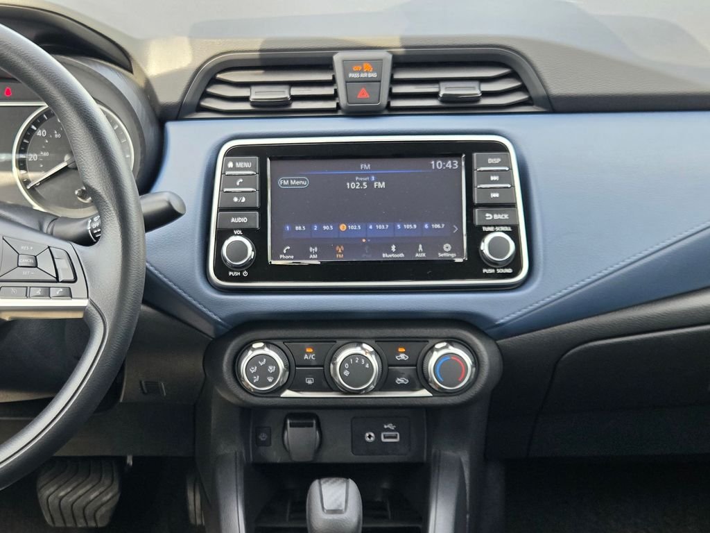 2025 Nissan Versa Sedan SV - Photo 24