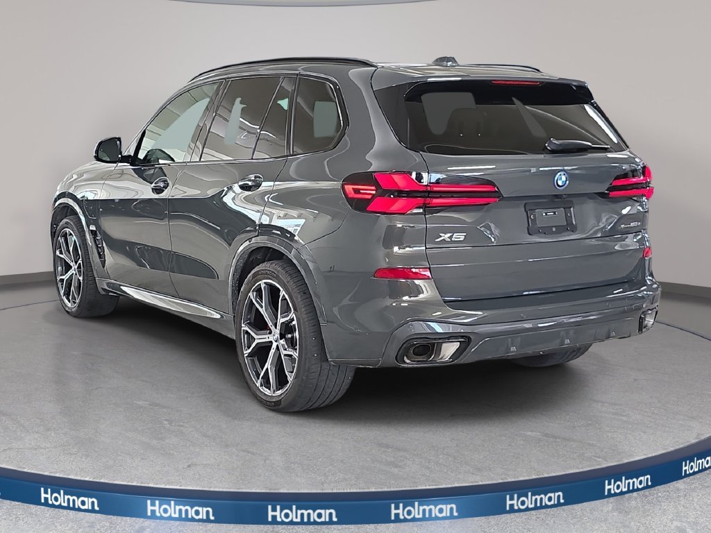 Used 2026 Dravit Grey Metallic BMW xDrive50e image 9