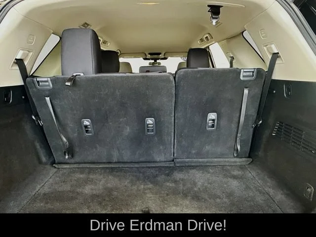 2025 Nissan Pathfinder SV - Photo 34