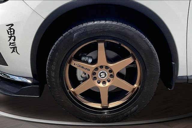 Used 2024 White Nissan Platinum image 9