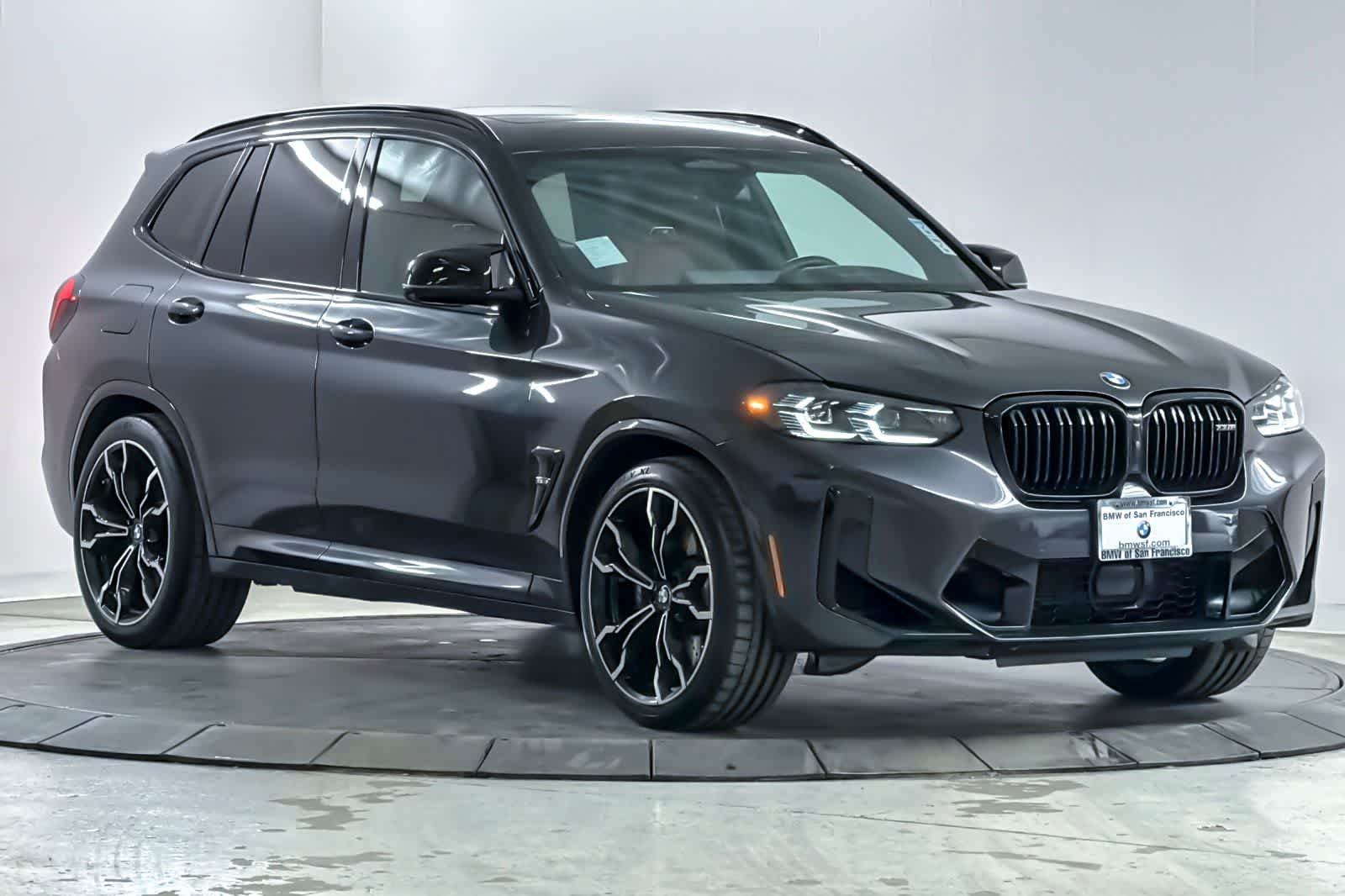 Used 2022 Dark Graphite Metallic BMW  image 9