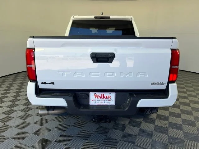 2024 Toyota Tacoma SR5 - Photo 6