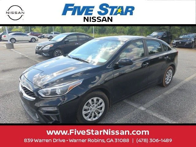 Used 2020 Black Kia FE image 2