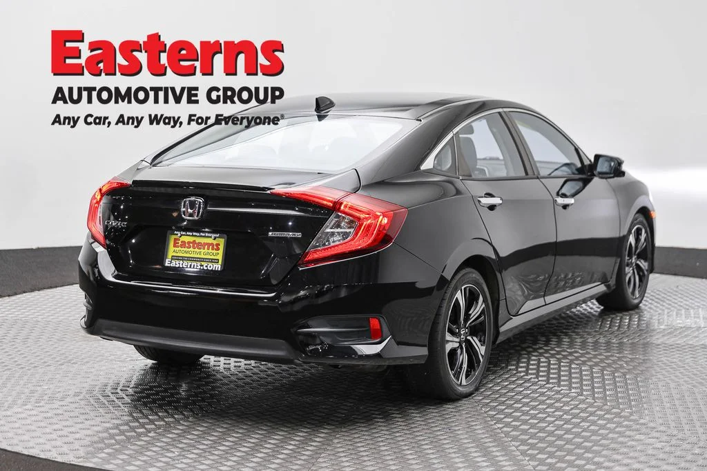 Used 2017 Black Honda Touring image 5