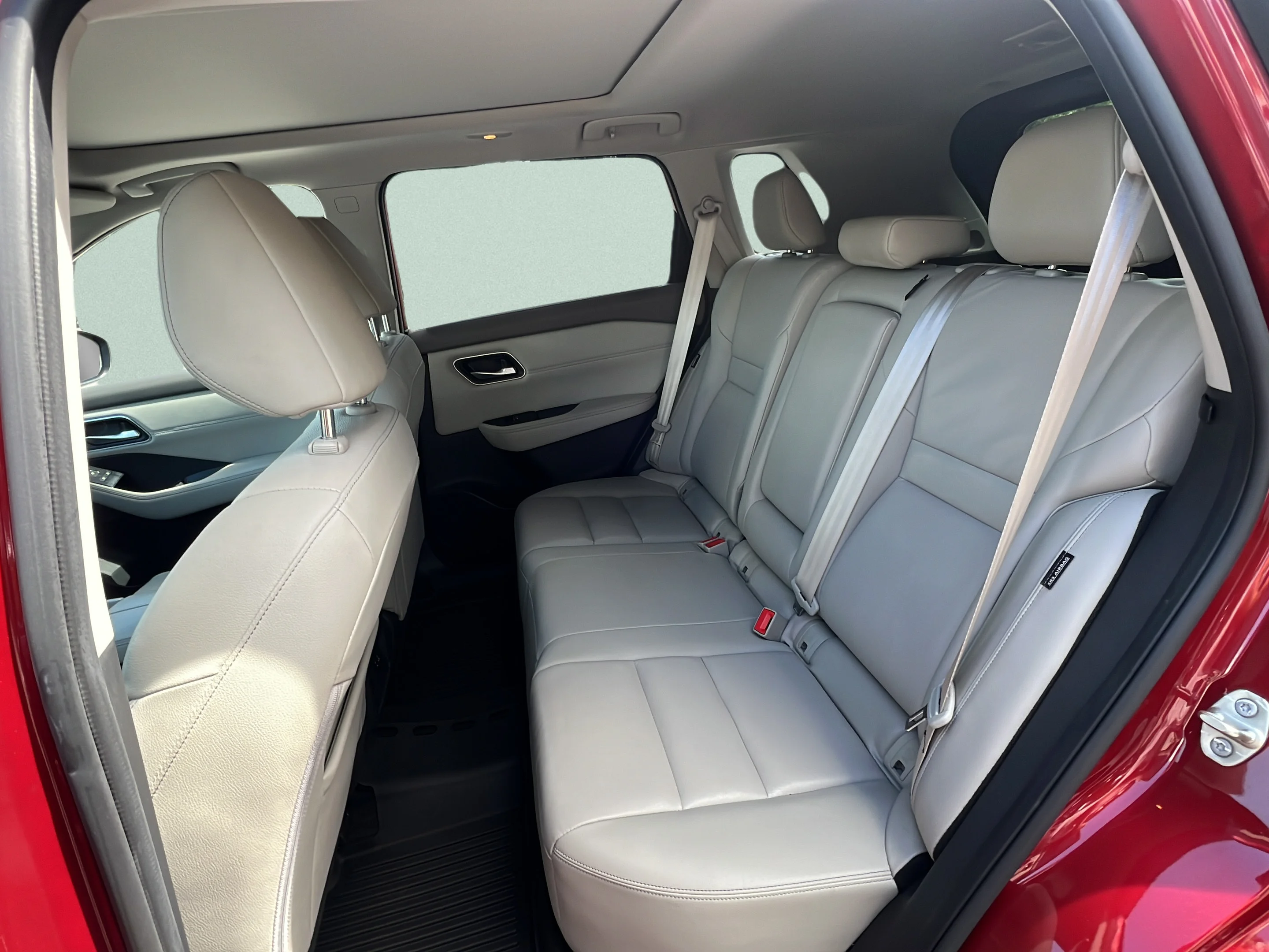 Used 2021 Scarlet Ember Tintcoat Nissan SL image 13