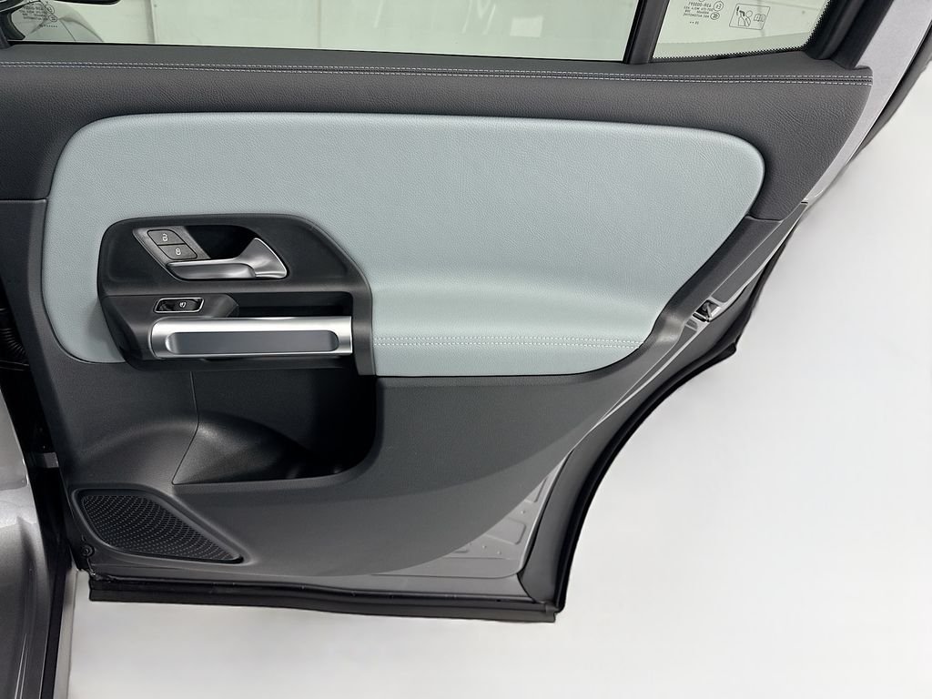 New 2026 Mountain Grey Metallic Mercedes-Benz GLB 250 image 25