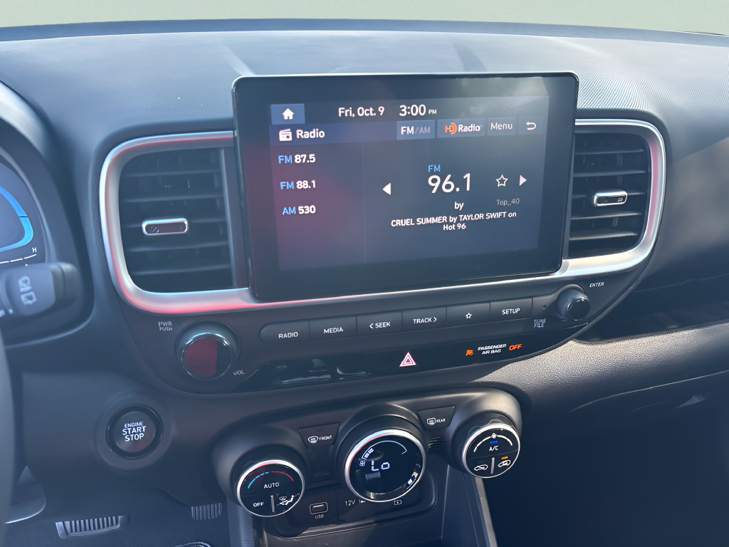 Used 2025 Blue Hyundai SEL image 17