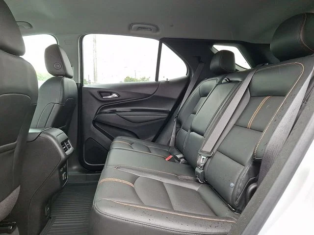 Used 2022 Silver Chevrolet Premier image 10